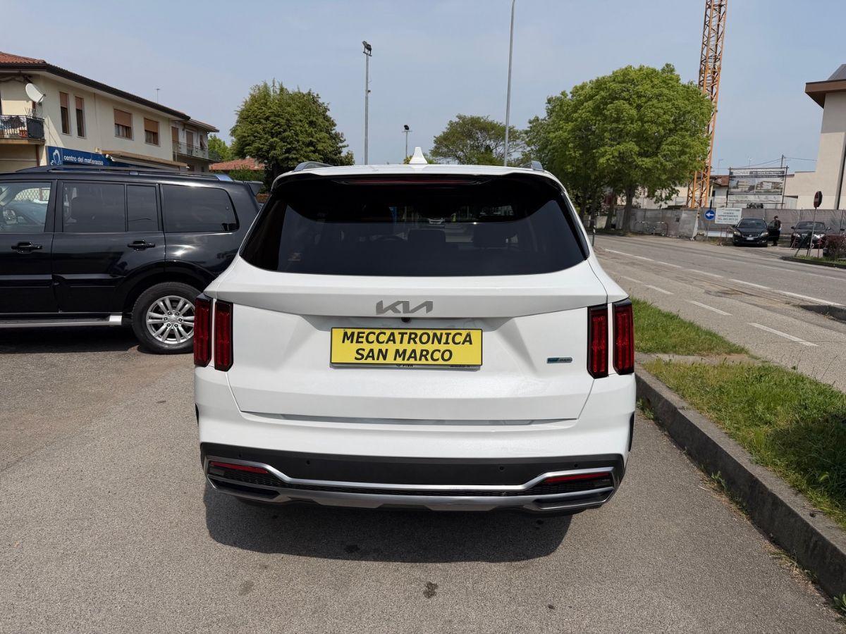 KIA - Sorento - 1.6 T-GDi aut. AWD HEV Evolution 7 POSTI PLUG-IN