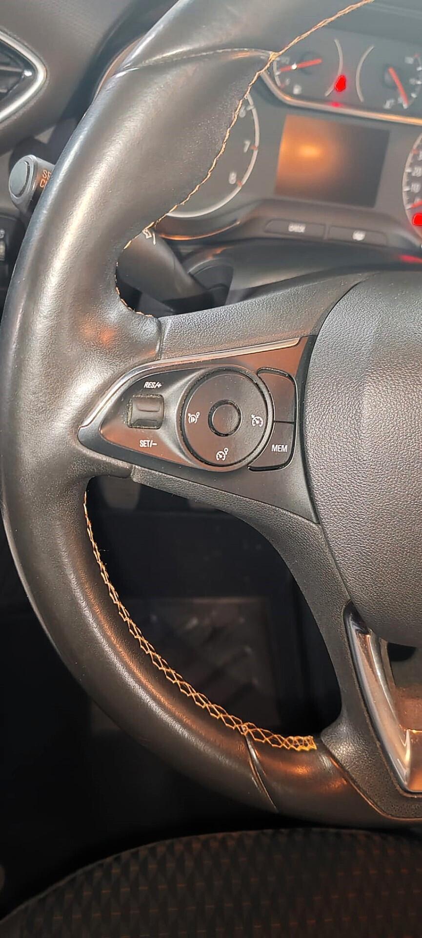 Opel Crossland X 1.2 12V Innovation