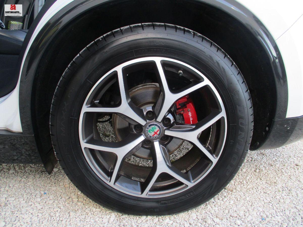 A.R.Stelvio 2.2 T.diesel 190CV AT8 Q4 TI-2021 FULL