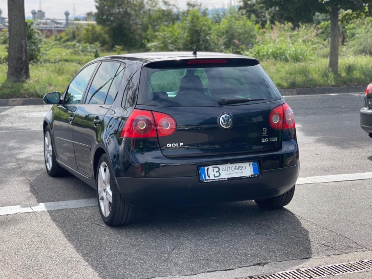 Volkswagen Golf 2.0 16V TDI 5p. DSG Sportline