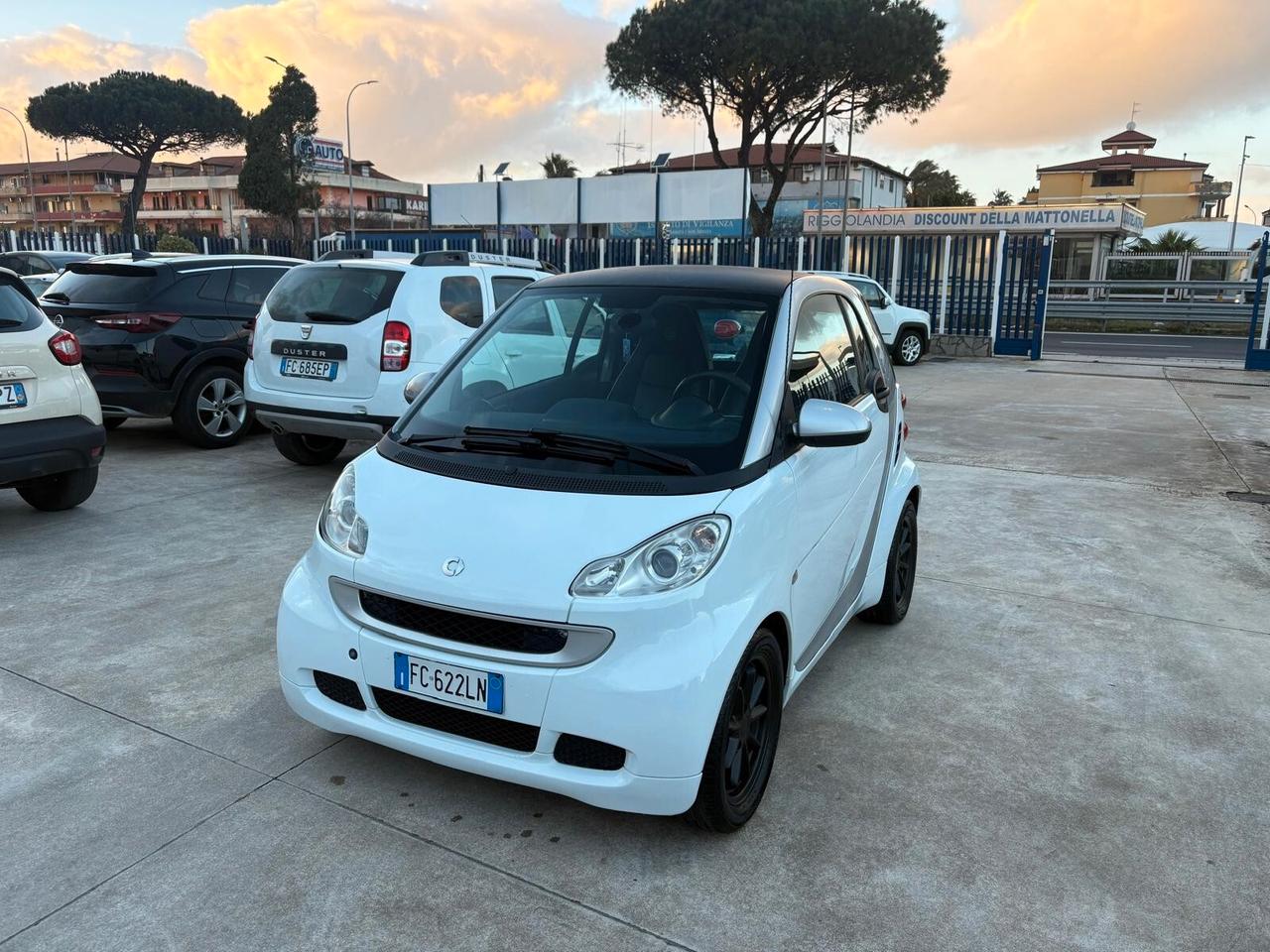 Smart ForTwo 1000 45 kW MHD coupé pure