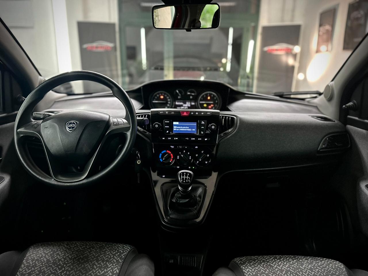 Ypsilon 1.0 FireFly Hybrid Ecochic Aziendale