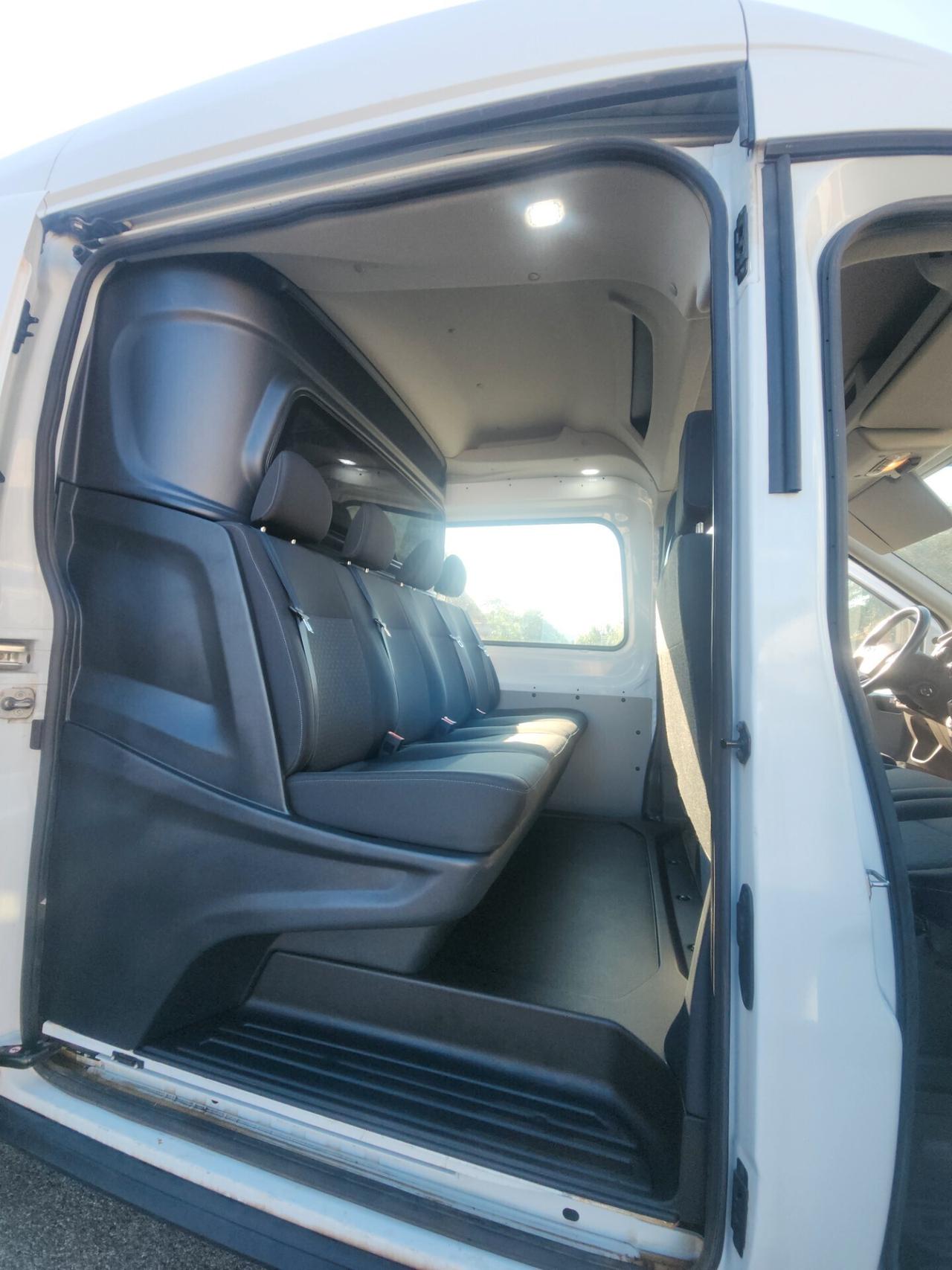Ford Transit doppia cabina