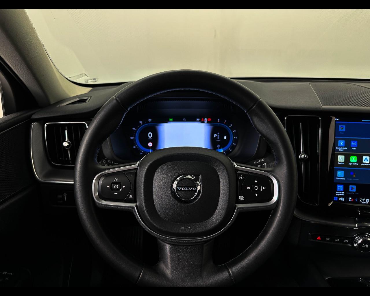 VOLVO XC60 B5 (B) AWD Geartronic Momentum Pro