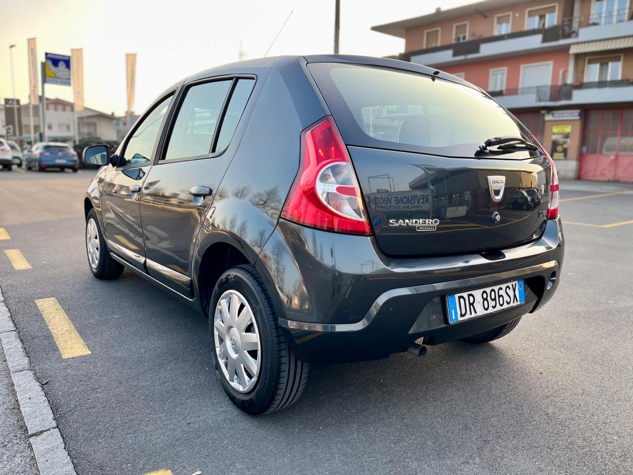 Dacia Sandero 1.4 8V Lauréate