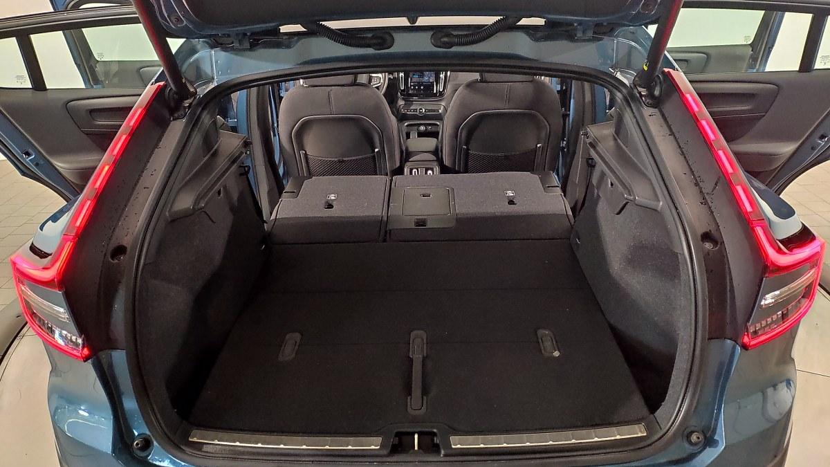 VOLVO C40 Recharge Twin Motor Awd Plus