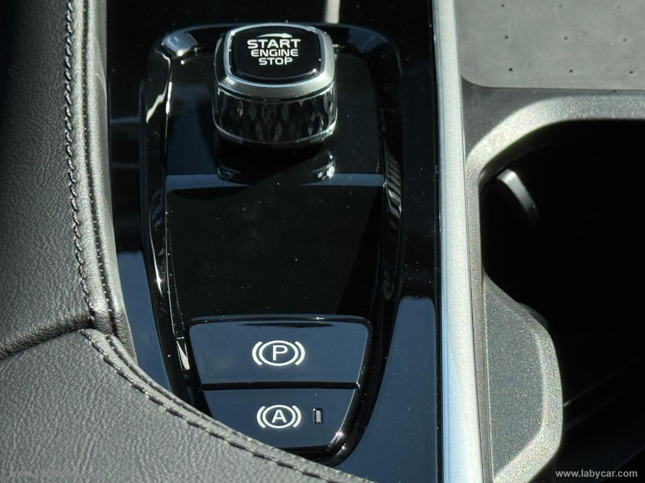 VOLVO XC90 B5 AWD 7 POSTI KM0