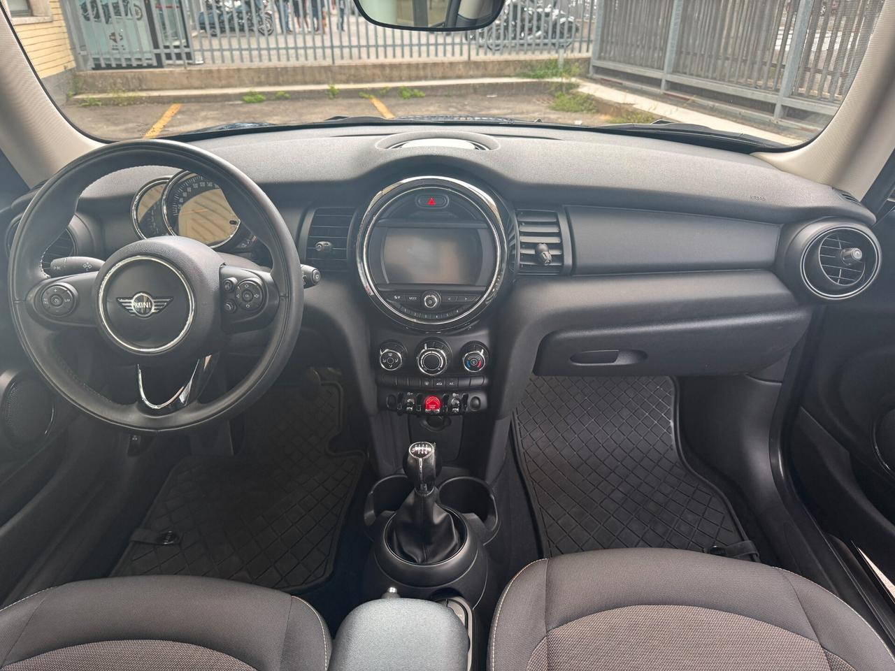 Mini 1.5 One BENZINA PARI AL NUOVO