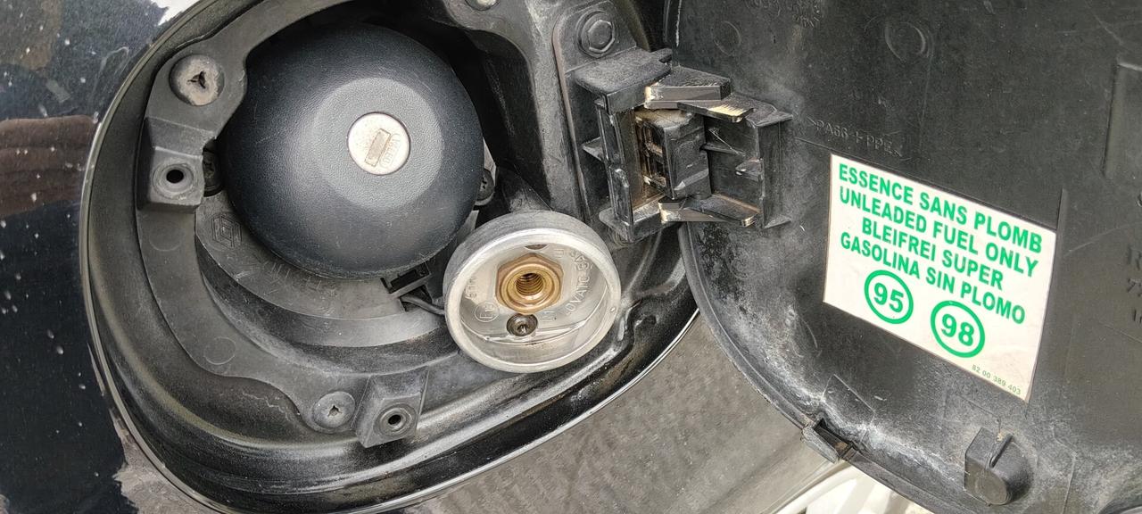 Renault Clio Storia 1.2 5 porte GPL Confort