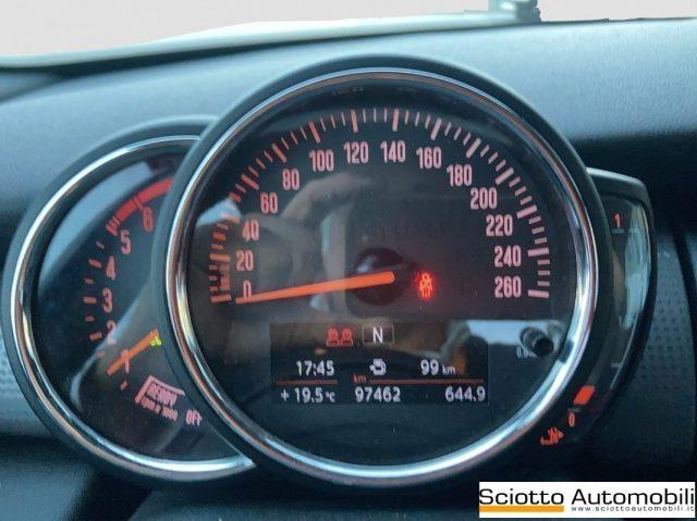 MINI Mini 1.5 Cooper D Cabrio