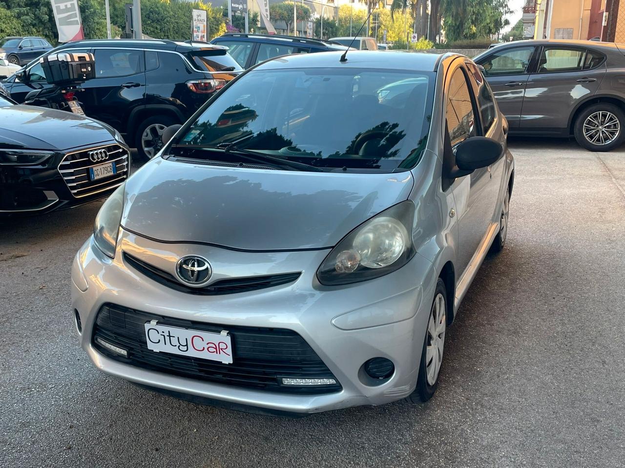 Toyota Aygo 1.0 12V VVT-i 5 porte Lounge Connect