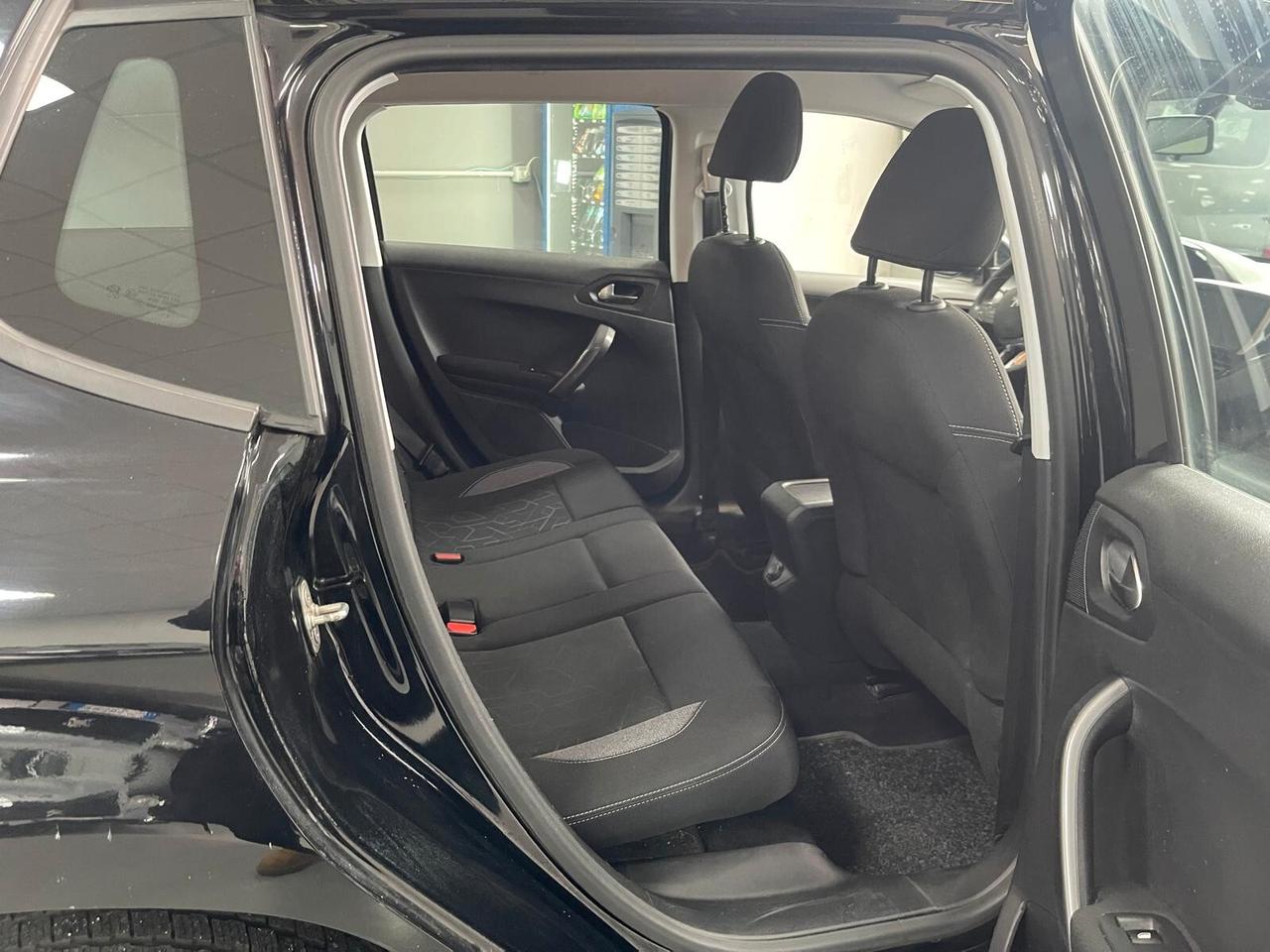 Peugeot 2008 PureTech 82 Allure