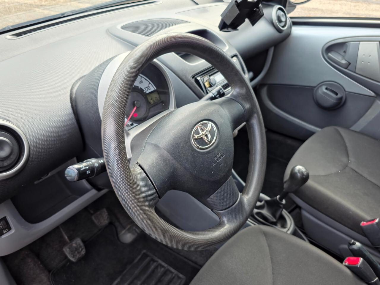 Toyota Aygo 1.0 12V VVT-i 5 porte Now Connect 2010-E5 Manuale NEO