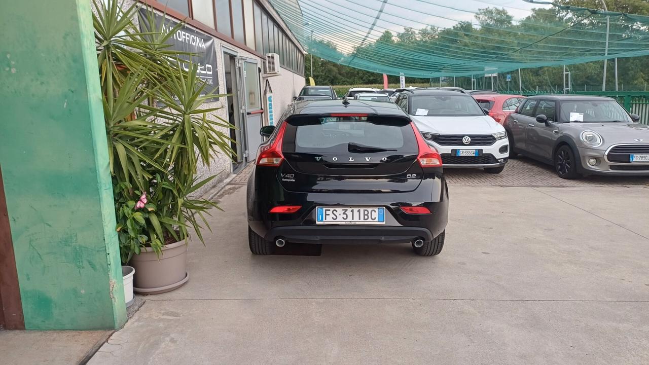 Volvo V40 D2 R-design Euro6 Ok Neopatentati
