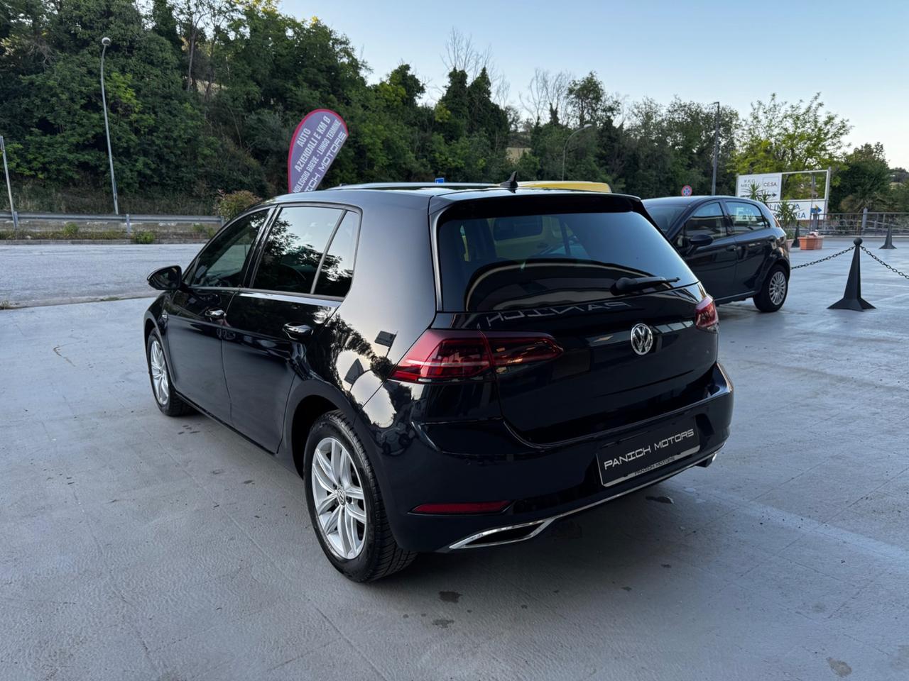 Volkswagen Golf 1.5 TGI DSG 5p. HIGHLINE BlueMotion Technology