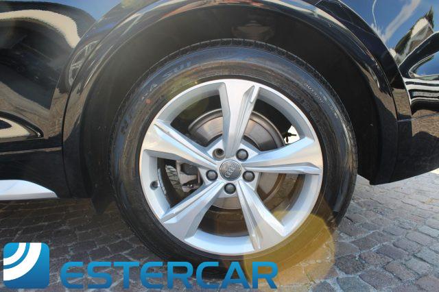 AUDI Q5 30 TDI S tronic Business Sport