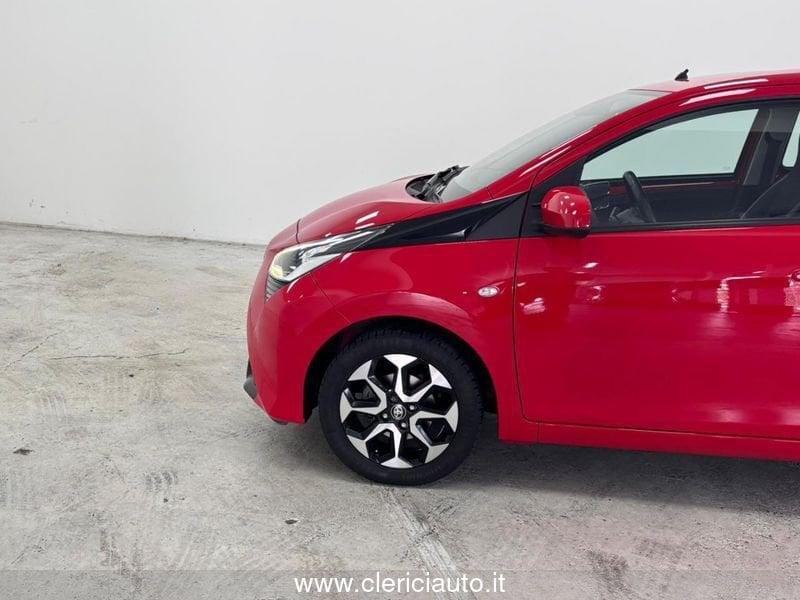 Toyota Aygo Connect 1.0 VVT-i 72 CV 5 porte x-fun