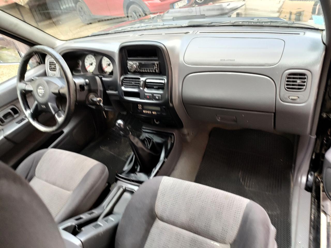 Nissan Navara 2.5 TD Double Cab