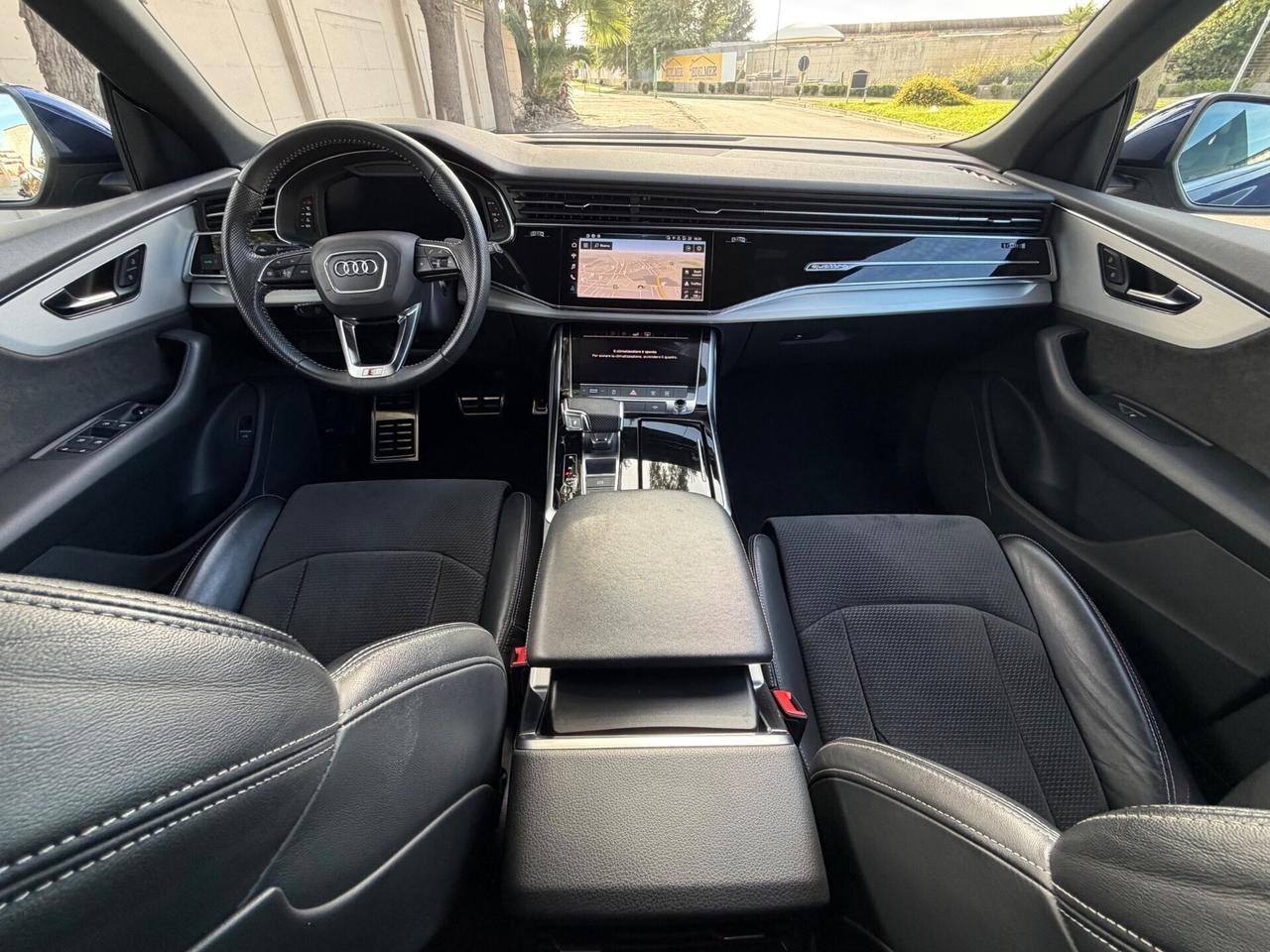 Audi Q8 50 TDI 231CV quattro S line