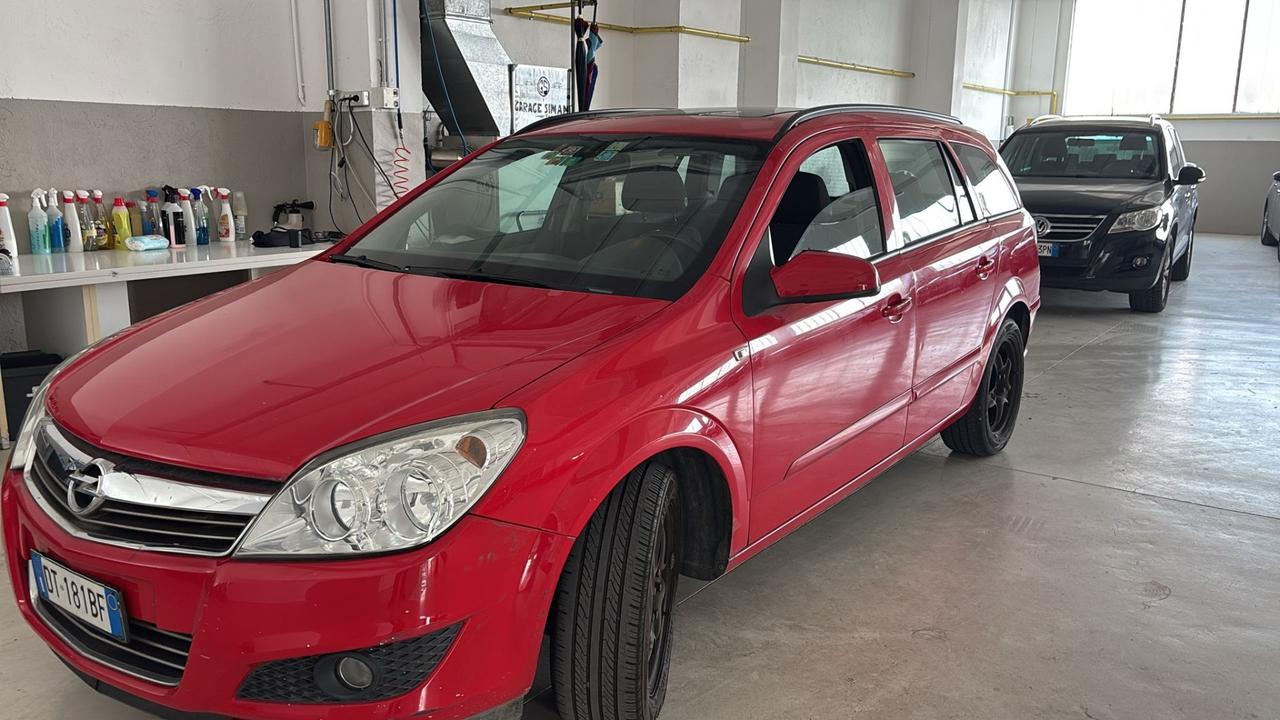Opel Astra 1.6 16V VVT Station Wagon Cosmo