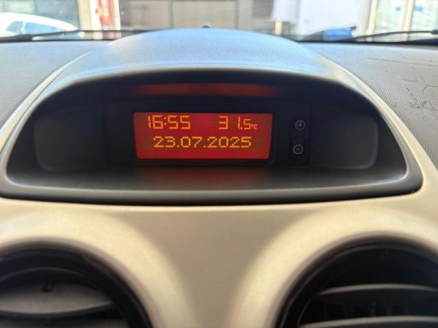 OPEL Corsa 1.4 16V 90CV 5 porte A/C CRUISE * NEOPATENTATI *