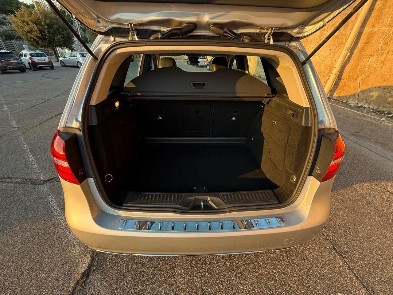Mercedes B180 SPORT/1500 110CV/FULL LED/CERCHI 17