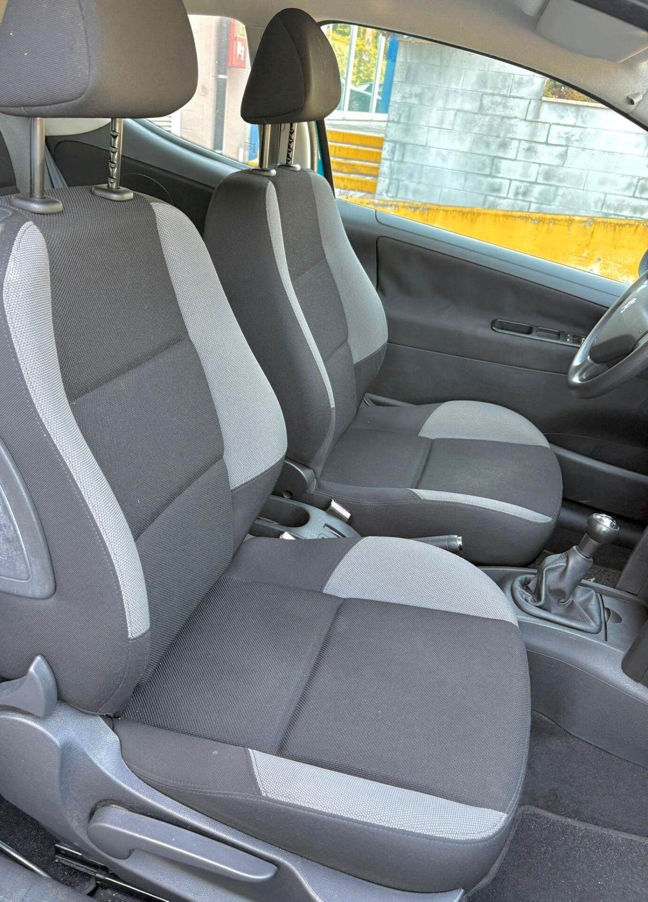 Peugeot 207 1.4 VTi 95CV 3p. XS