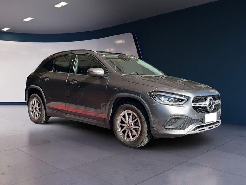 Mercedes-Benz GLA 180 d Automatic Business Extra