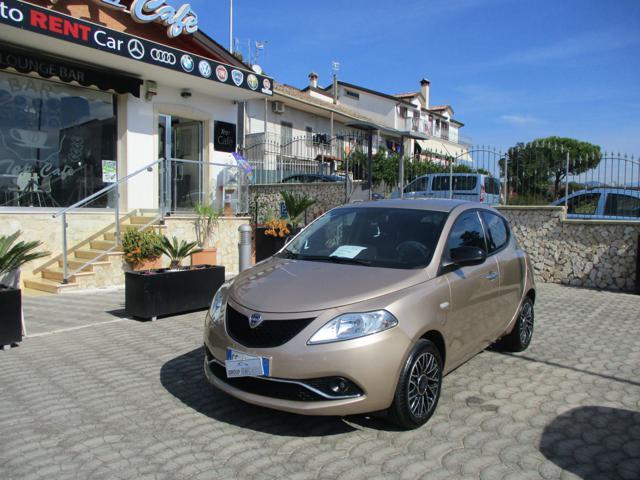 LANCIA Ypsilon 1.0 FireFly 5 porte S&S Hybrid Ecochic Gold