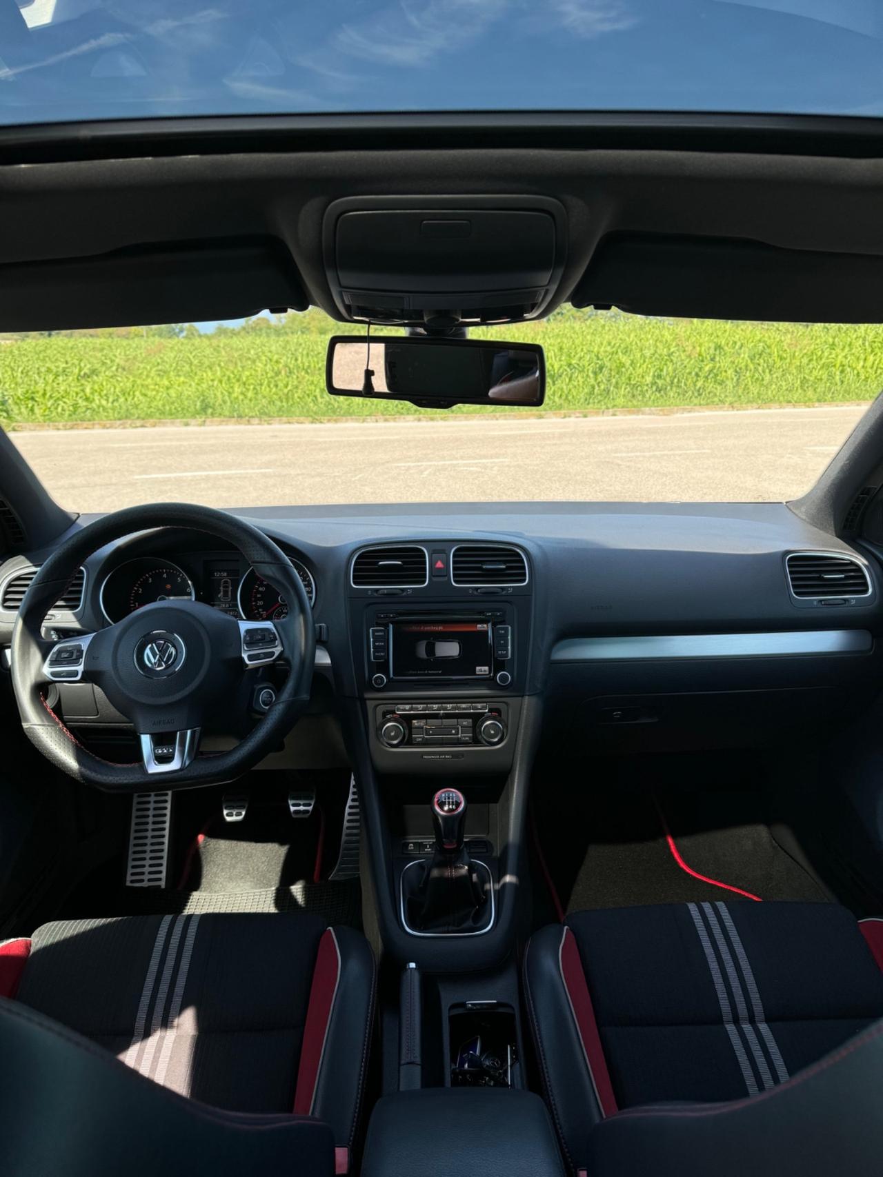 Volkswagen Golf GTI 2.0 TSI 5p.