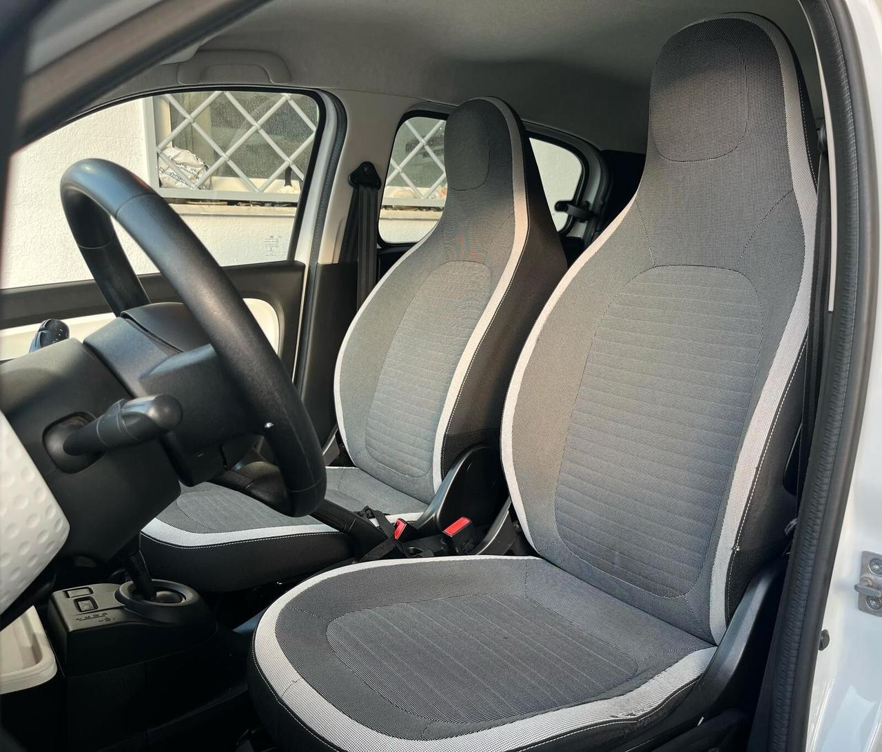 Renault Twingo SCe EDC Intens