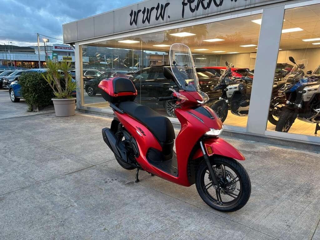 Honda SH 350 Nuovo pronto consegna Tuo a solo 65 Euro al mese