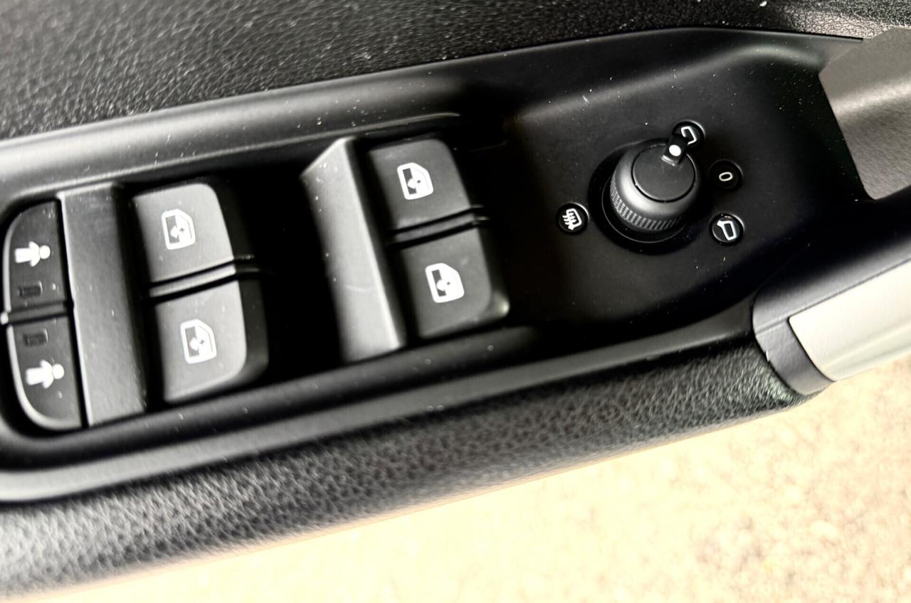 AUDIQ2 1.6 TDI S tronic *NAVI