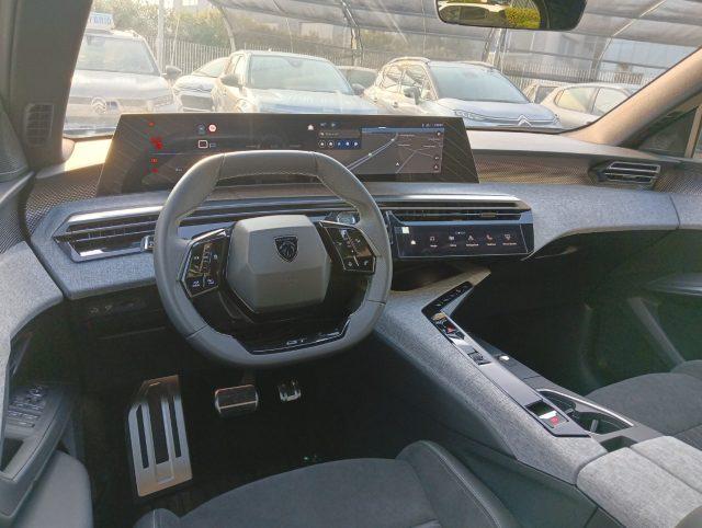 PEUGEOT 5008 Hybrid 145 e-DCS6 GT