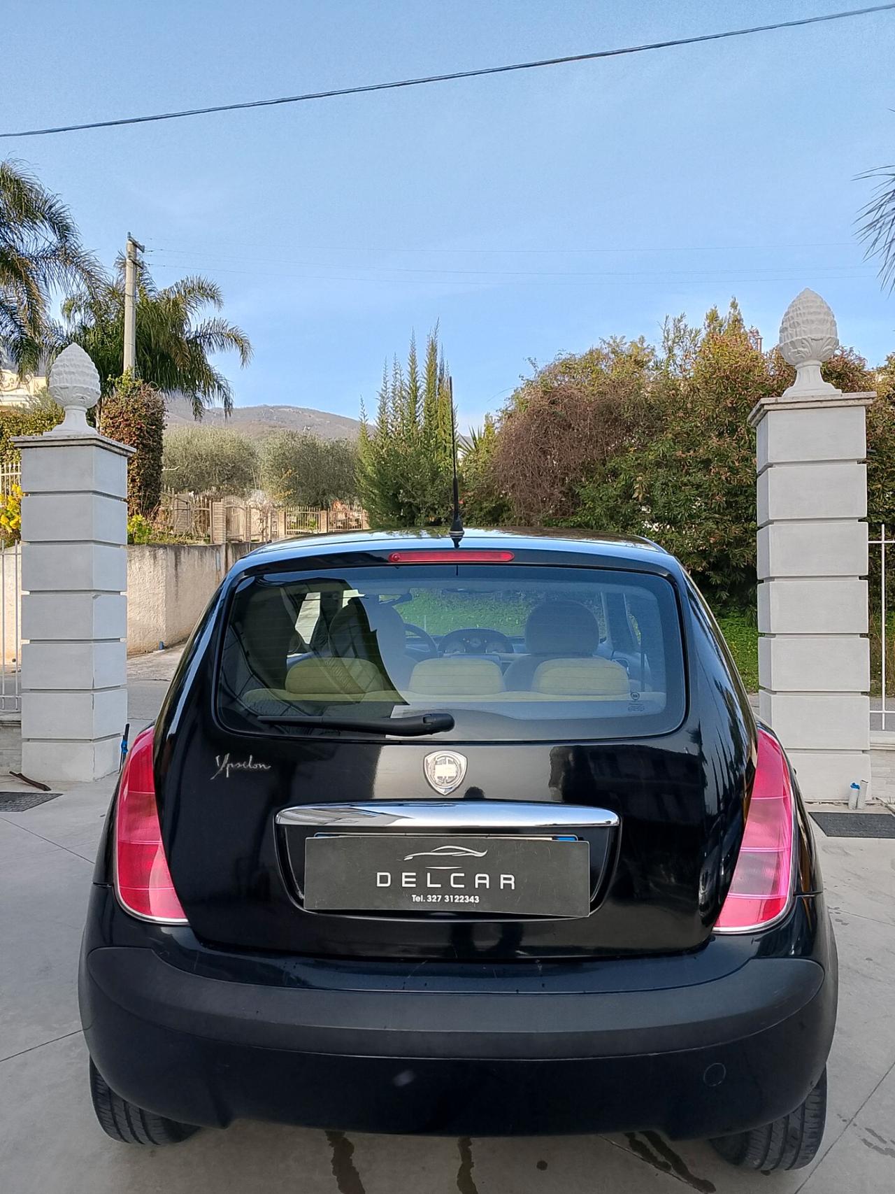 Lancia Ypsilon 1.2 Argento