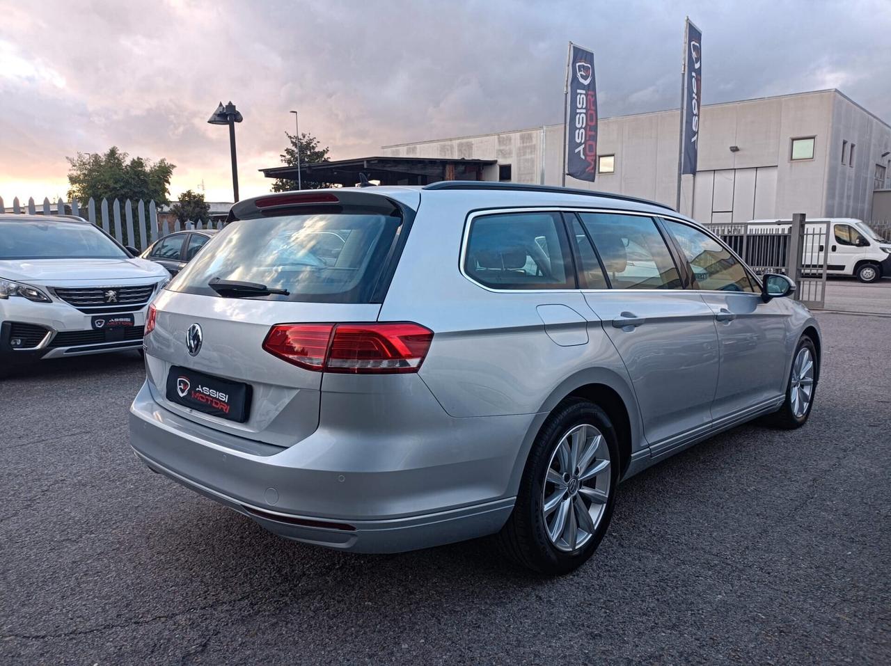 Volkswagen Passat Variant 2.0 TDI DSG Business BlueMotion Tech