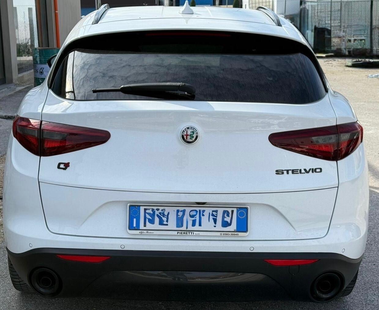 Alfa Romeo Stelvio 2.2 Turbodiesel 210 CV AT8 Q4 Business