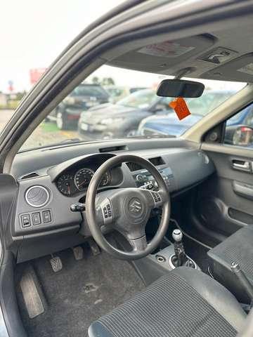 Suzuki Swift Swift 5p 1.3 16v GLX