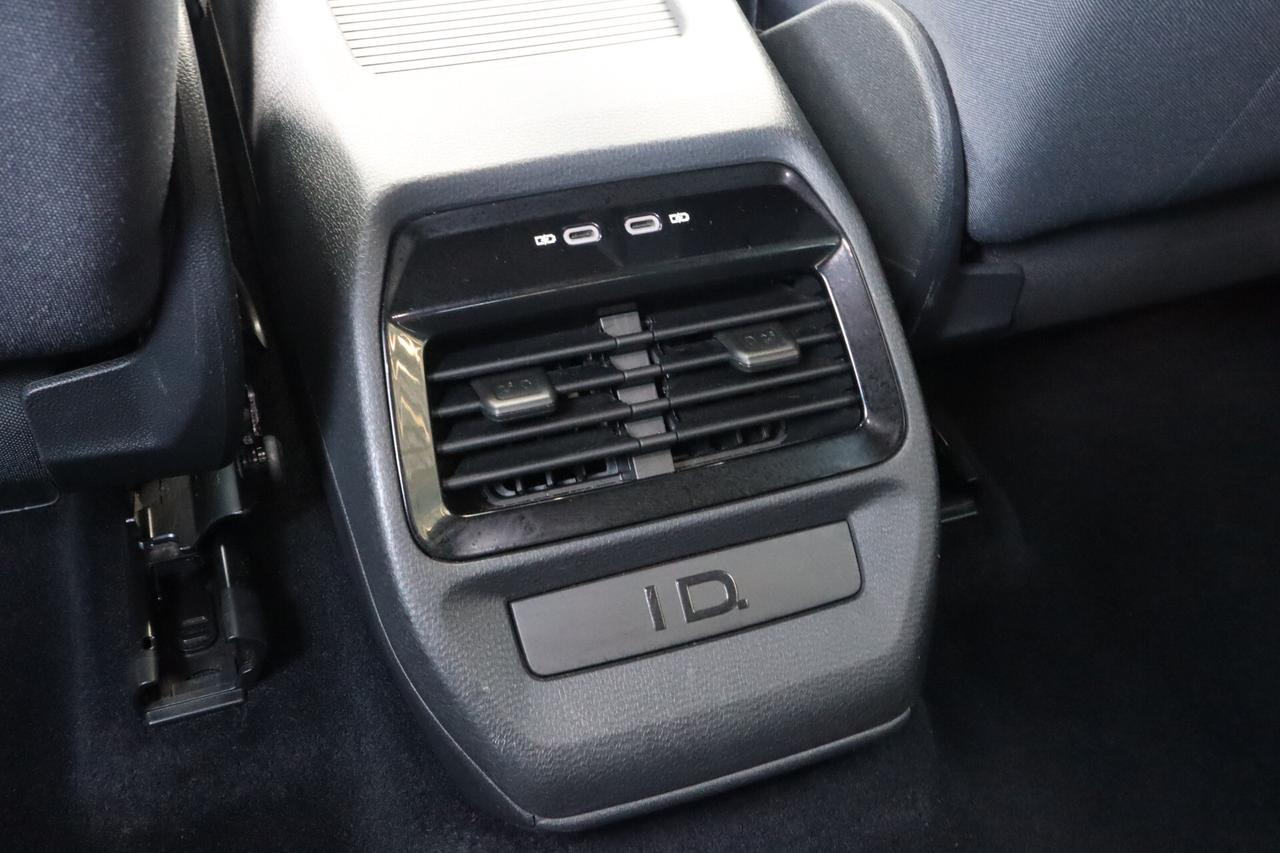 Volkswagen ID.5 PRO PERFORMANCE 204CV ACC LED KEYLESS 19"