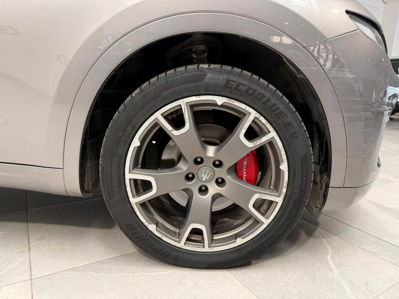 Maserati Levante V6 Diesel 275 CV AWD