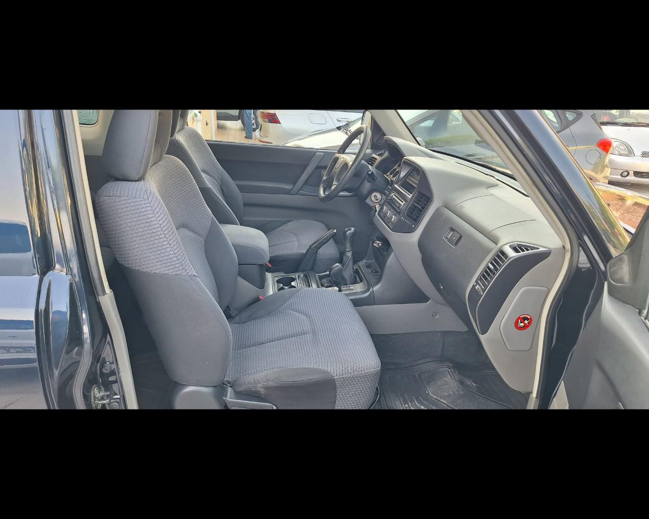MITSUBISHI Pajero 3.2 16V DI-D 3p. GLX
