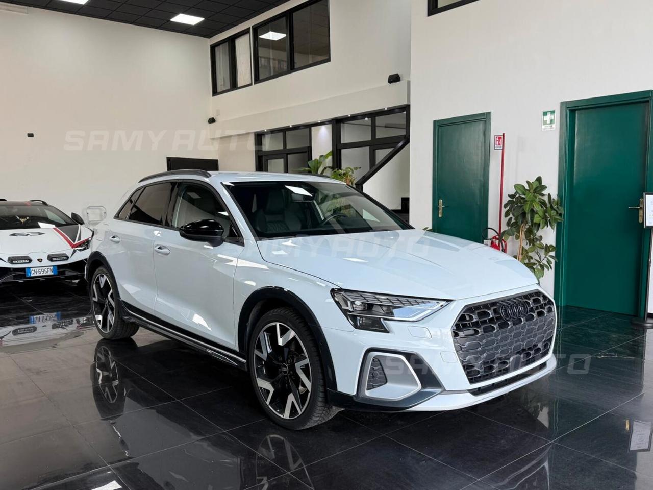 Audi A3 allstreet 35 TDI S tronic Identity Arrow S-line