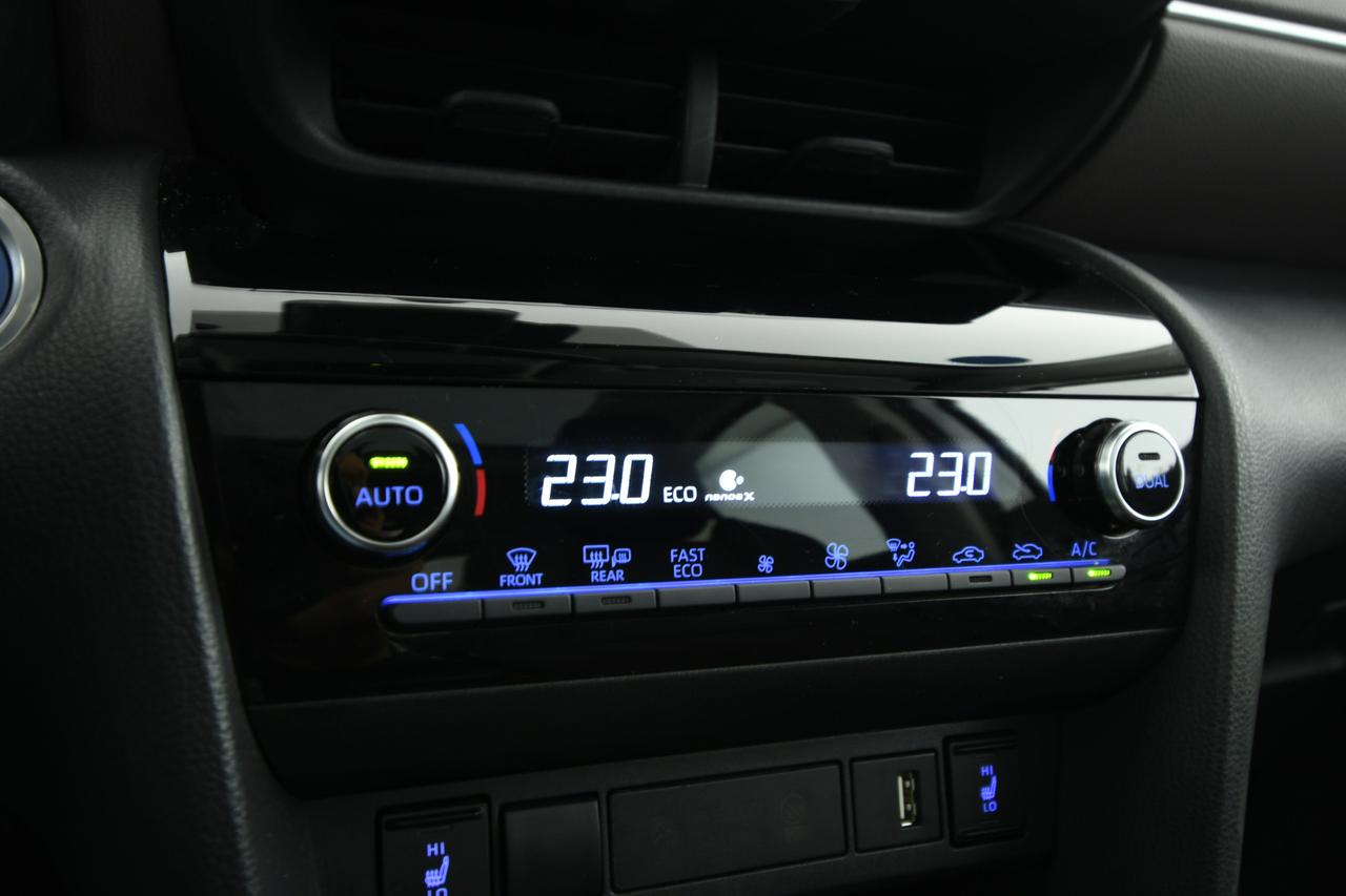 TOYOTA Yaris Cross 1.5h Lounge fwd 116cv e-cvt NEOPATENTATI+CAMERA+ACC