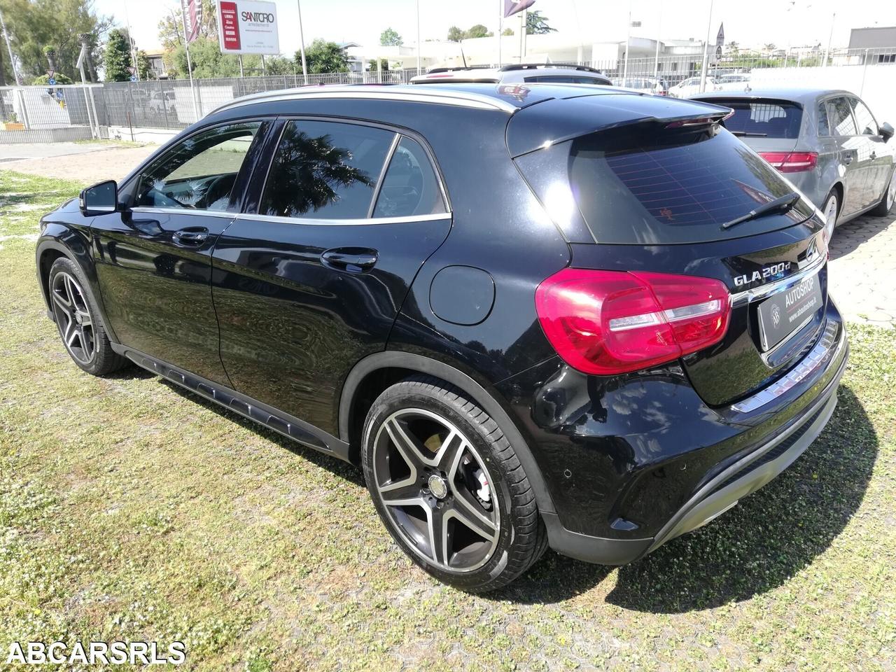 MERCEDES - Classe GLA - GLA 200 d Automatic Premiu