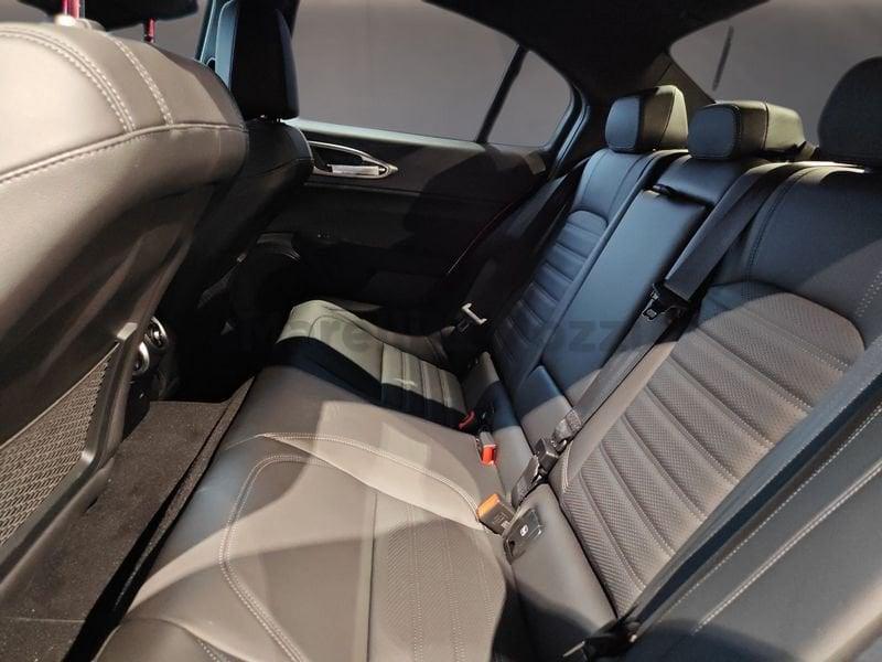 Alfa Romeo Giulia Giulia 2.2 Turbodiesel 210 CV AT8 AWD Q4 Veloce