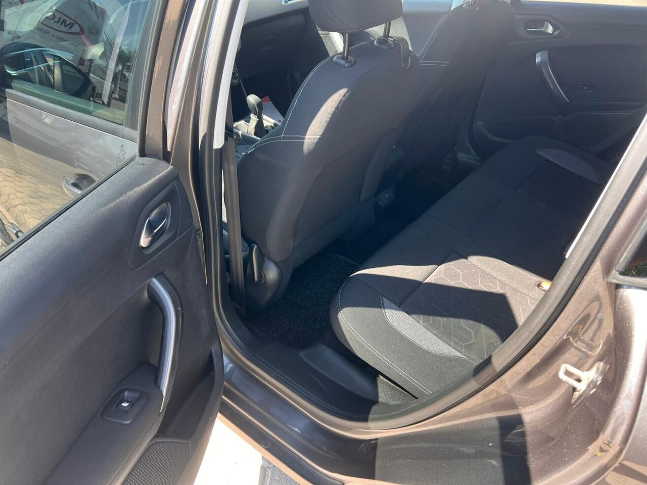 Peugeot 2008 1.6 bluehdi Active 75cv my16