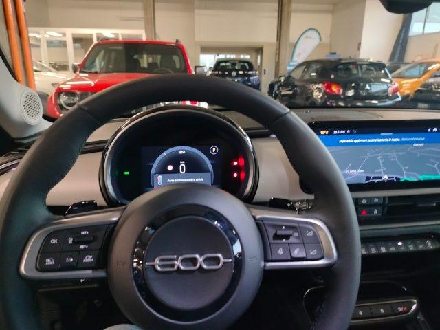 FIAT 600 Hybrid 100 CV DCT MHEV La Prima