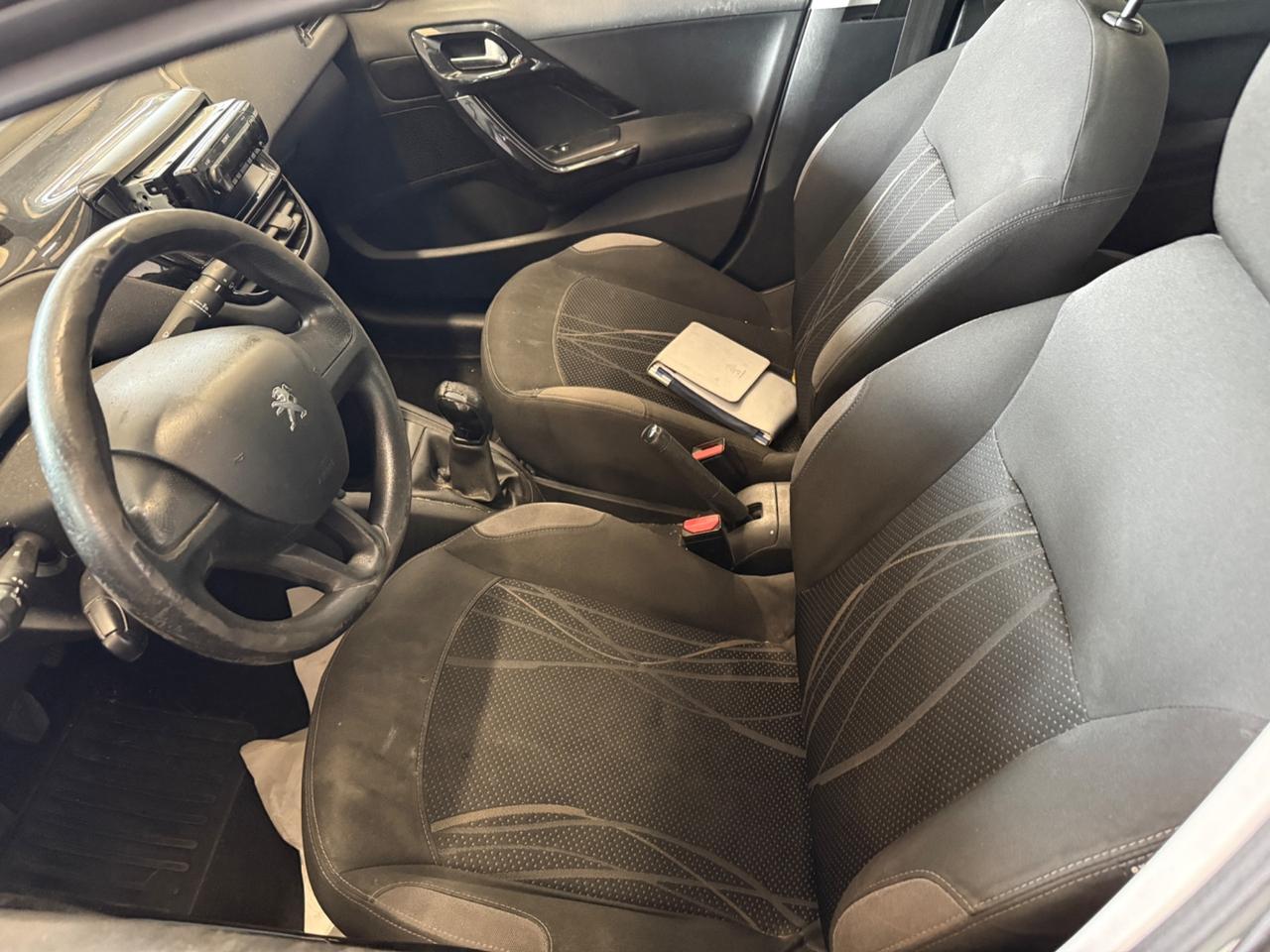 Peugeot 208 1.4 HDi 68 CV 5 porte Access