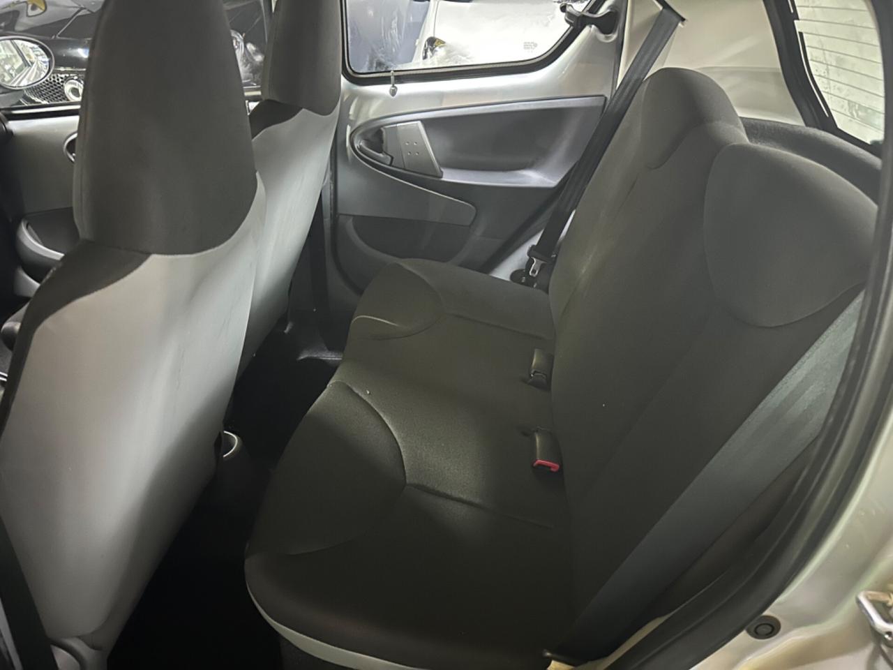 Toyota Aygo 1.0 12V VVT-i 5 porte Active Connect