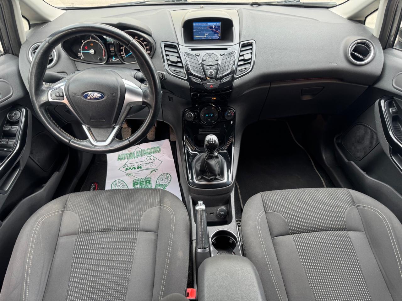 Ford Fiesta 1.5 TDCi 75CV 5 porte Titanium